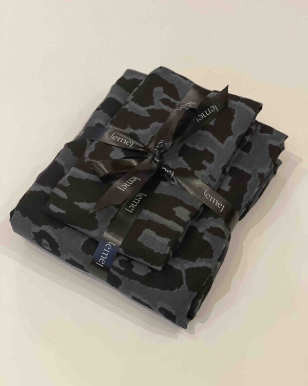 Onyx Swaddle Set - Image 4